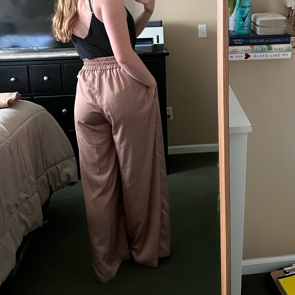 Express Pants - Picture 2 of 4